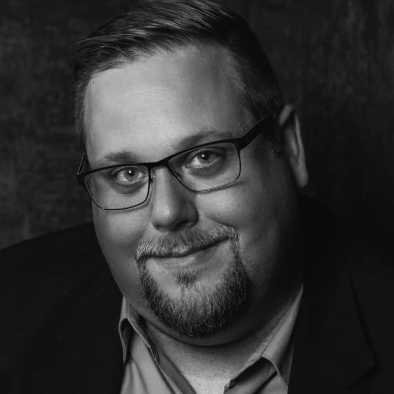 Brandon-BW-Glasses-scaled_800x800_acf_cropped Brandon Loos
