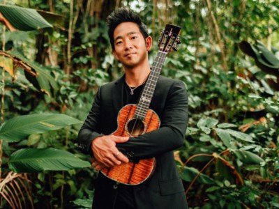 Jake-Shimabukuro-Press-Photo-2445-240-DPI-4267x6400-1-scaled_400x300_acf_cropped
