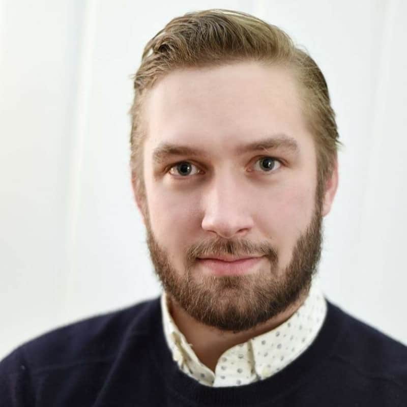Matthew-Christoff-Headshot_800x800_acf_cropped Matthew Christoff